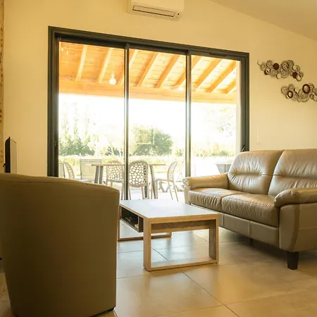 Domaine Saint Thomas أرجيليه- سور- مير